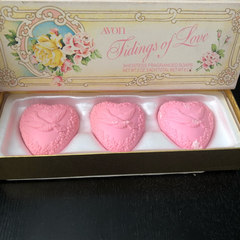 Vintage Avon Vintage Avon Tidings of Love Hostess Heart Shaped Soaps New